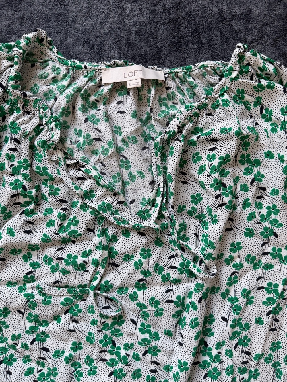 LOFT Clover Floral Ruffle Women's Blouse Green White Long Sleeve Size Large. - Picture 7 of 10